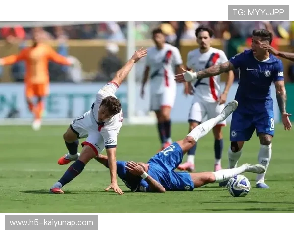 切尔西下一脚直塞令对手防线失衡 切尔西下一脚直塞令对手防线失衡