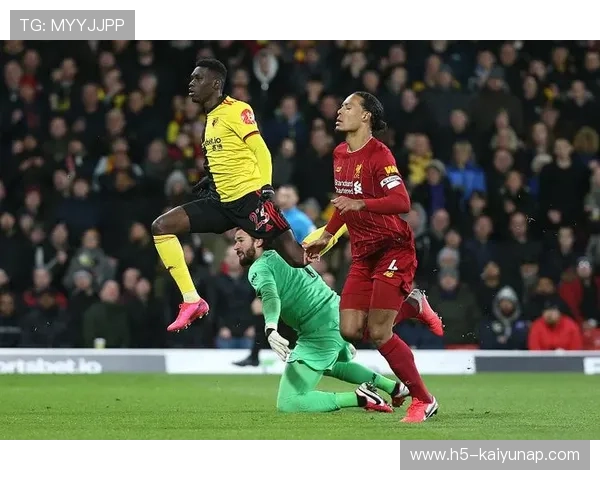 利物浦购入中路策应手